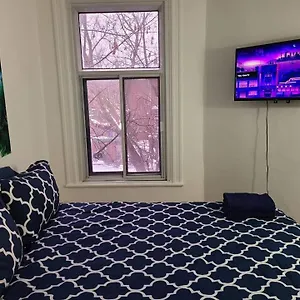 Tv + Netflix / High Speed Internet / C , Montréal Canada